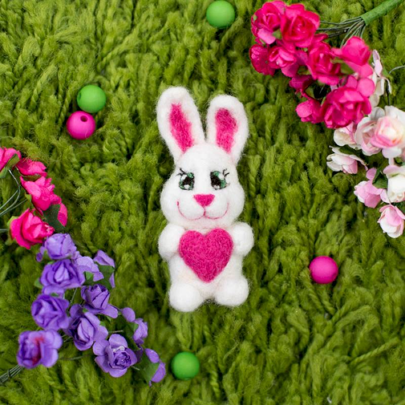 Брошь из шерсти «Зайчик». Набор для творчества